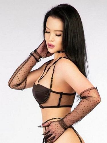 Book Model Escorts in Sector 12, Dwarka, New Delhi